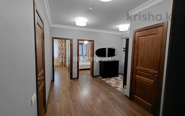 3-комнатная квартира · 93 м² · 4/12 этаж, Казыбек би 43/9 за 700 000 ₸ в Алматы, Медеуский р-н — фото 2