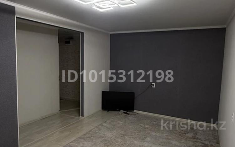 2-комнатная квартира · 44 м² · 1/5 этаж, мкр Новый Город, Мустафина 5 за 18.7 млн ₸ в Караганде, Казыбек би р-н — фото 2