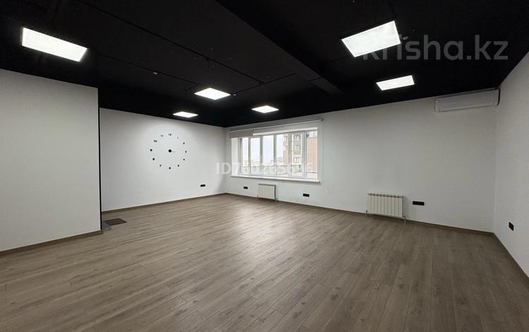 Офисы · 56.2 м² за 450 000 ₸ в Алматы, Бостандыкский р-н — фото 9
