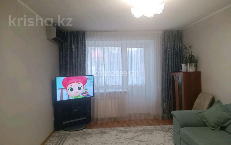 3-комнатная квартира · 60 м² · 2/5 этаж, Мухита 128/1 — Алем Плаза за 21.5 млн 〒 в Уральске, мкр Школьник — фото 2