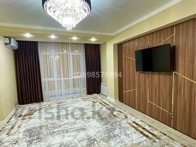2-комнатная квартира · 70 м² · 5/9 этаж, мкр Атырау, Абулхайыр хана 51а за 300 000 ₸