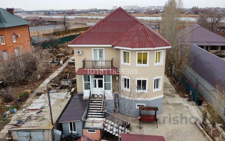 Отдельный дом · 7 комнат · 360 м² · 16 сот., мкр Атырау, Пушкина 12 — Район Кит-край, на берегу реки Ақ-жайық. за 85 млн ₸ — фото 2