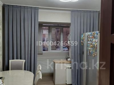 2-комнатная квартира · 54 м² · 1/5 этаж, Санкибай батыра 169/2 за 17.5 млн 〒 в Актобе