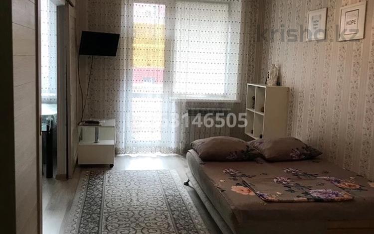 1-комнатная квартира, 34 м², 2/6 этаж по часам, Назарбаева — Гагарина за 1 500 〒 в Костанае — фото 2