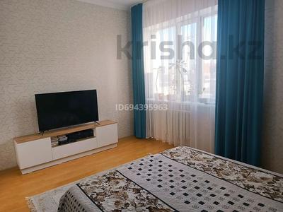 2-бөлмелі пәтер, 80 м², 8/10 қабат, Сейфуллина 40, бағасы: 31.9 млн 〒 в Астане, р-н Байконур