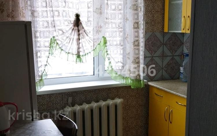 1-комнатная квартира, 45 м², 1/5 этаж помесячно, Калинина 32 за 140 000 〒 в Темиртау — фото 2
