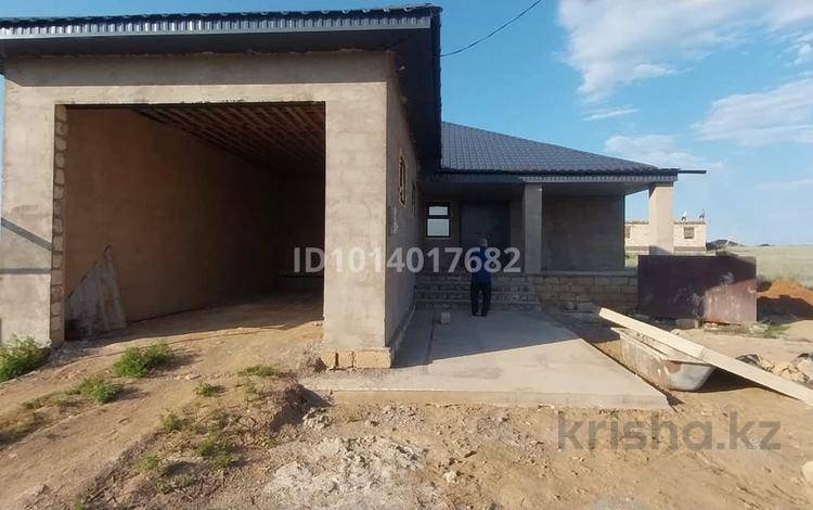 Жеке үй · 4 бөлме · 190 м² · 10 жүзд., Кокжиде 1200 — Кокжиде, бағасы: 15 млн ₸ в Актобе, жилой массив Бауырластар-5 — фото 2