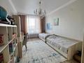 5-бөлмелі пәтер · 139 м² · 6/10 қабат, Култегин 9, бағасы: 93 млн ₸ в Астане, Нура р-н — фото 16