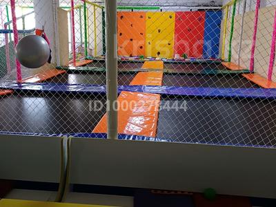 Детский игровой центр Лабиринт ,батуты · 300 м² за 12 млн 〒 в Ботакаре