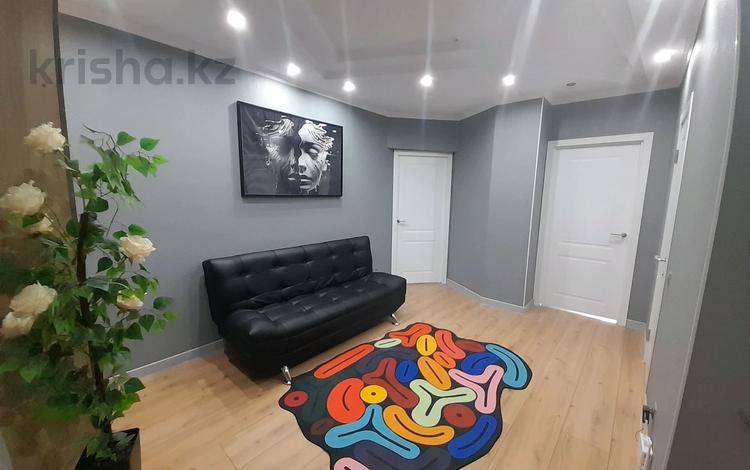 2-комнатная квартира · 90 м² · 18/25 этаж, мкр 11, 11-й микрорайон. Аквапарк. 112а — Актобе ажары 18эт. за 19 900 〒 — фото 31