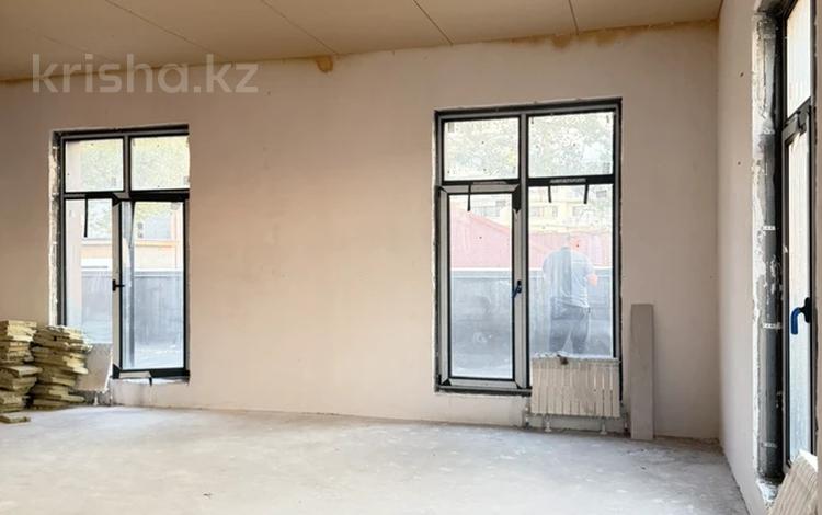 4-бөлмелі пәтер · 210.5 м² · 4/4 қабат, Ремизовка 1а, бағасы: 180 млн ₸ в Алматы, Бостандыкский р-н — фото 2