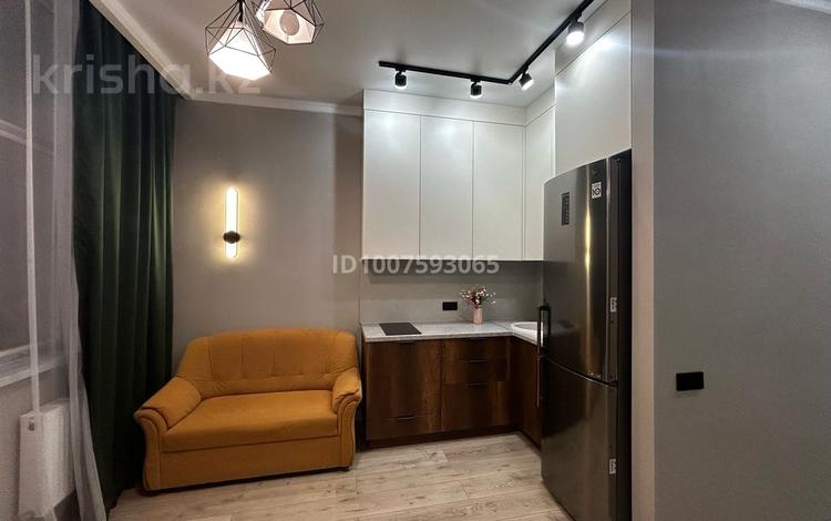 2-комнатная квартира · 43 м² · 4/12 этаж, Толе би 14/1 за 300 000 ₸ в Астане, Нура р-н — фото 2