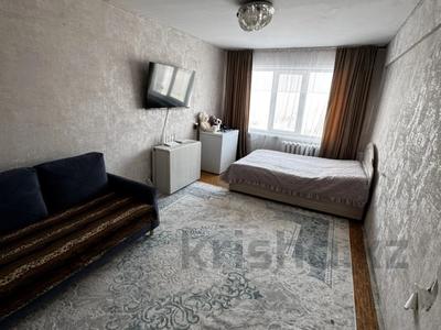 1-бөлмелі пәтер · 34 м² · 5/5 қабат, Машиностроителей 2, бағасы: 10.5 млн ₸ в Усть-Каменогорске, Ульбинский
