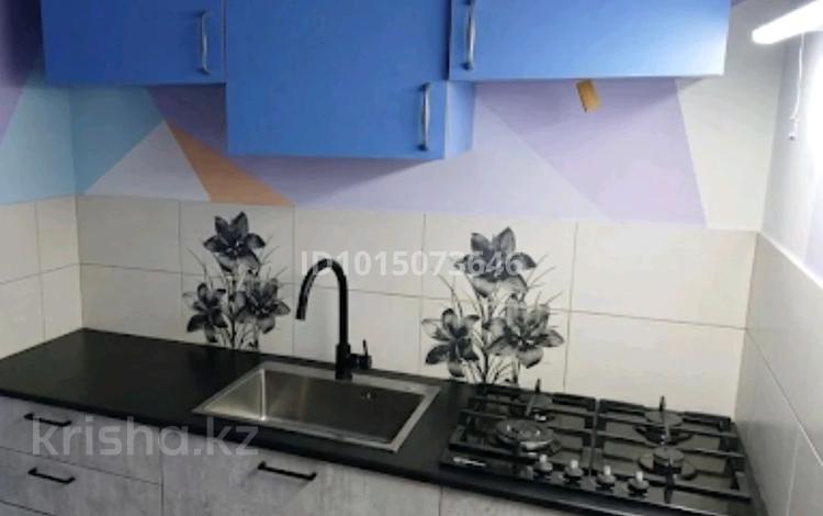 3-бөлмелі пәтер · 60 м² · 1/5 қабат, Ақсай-2 ш/а. 69 — Маречека, бағасы: 270 000 ₸ в Алматы, Ауэзовский р-н — фото 2