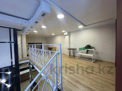 Свободное назначение · 35 м² за 300 000 ₸ в Астане, Есильский р-н