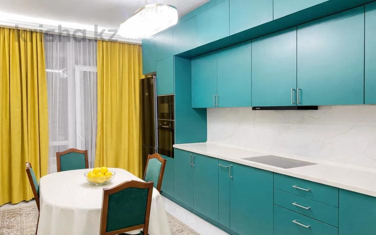 4-комнатная квартира · 110 м² · 3/13 этаж, Кармысова 84/2 за 148 млн ₸ в Алматы, Медеуский р-н — фото 2