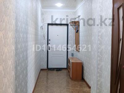 3-бөлмелі пәтер · 95 м² · 2/5 қабат, Арай-2 ш/а. 9, бағасы: 150 000 ₸ в Таразе, мкр Арай-2