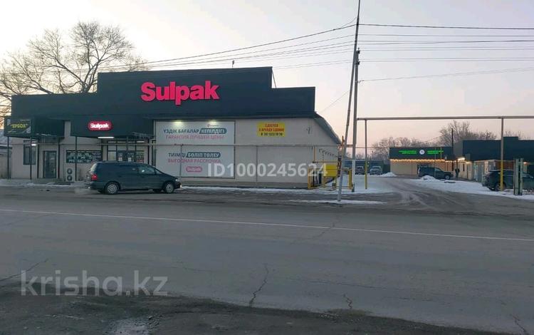 Еркін, кеңселер, дүкендер мен бутиктер, қоймалар, қоғамдық тамақтану орны, монша, қонақ үй және демалыс орындары, медорталықтар мен дәріханалар, білім орталықтары, ойын-сауық · 4500 м², бағасы: 2.3 млрд ₸ в Алатау — фото 2