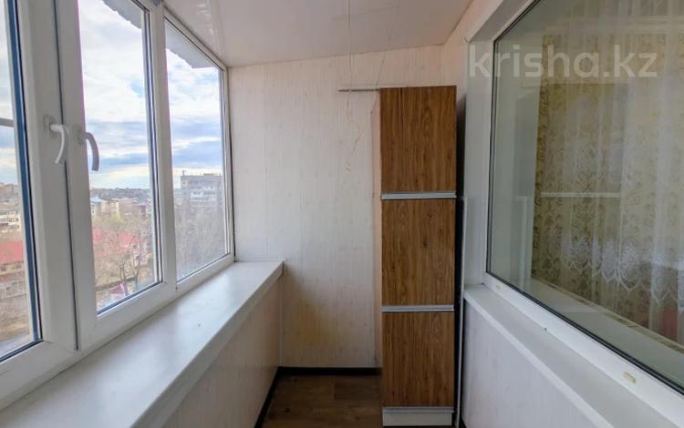 2-бөлмелі пәтер · 51.1 м² · 8/9 қабат, Строитель, бағасы: 16.5 млн ₸ в Уральске — фото 2