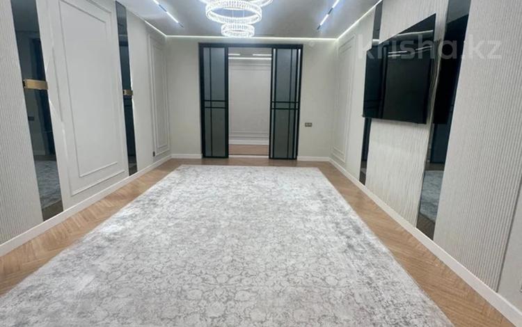 3-бөлмелі пәтер · 120 м² · 14/21 қабат, Сейфуллина 574/1 к3, бағасы: 165 млн ₸ в Алматы, Бостандыкский р-н — фото 2