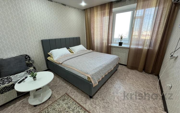 1-комнатная квартира · 43 м² · 10/10 этаж, мкр 12 39 за 10 000 ₸ в Актобе — фото 2