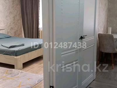 1-комнатная квартира · 40 м² · 4/10 этаж, мкр Кунаева 67/1 — 6 мкр ТРЦ ОРАЛ Бассейн за 11 000 ₸ в Уральске