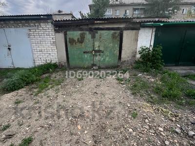 Гараж · Титова 145, бағасы: 1 млн 〒 в Семее