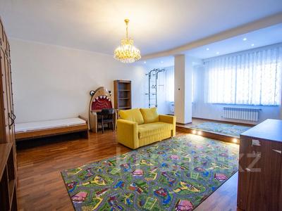 4-бөлмелі пәтер · 190.3 м² · 3/6 қабат, Ботанический сад 22, бағасы: 155 млн ₸ в Алматы, Бостандыкский р-н