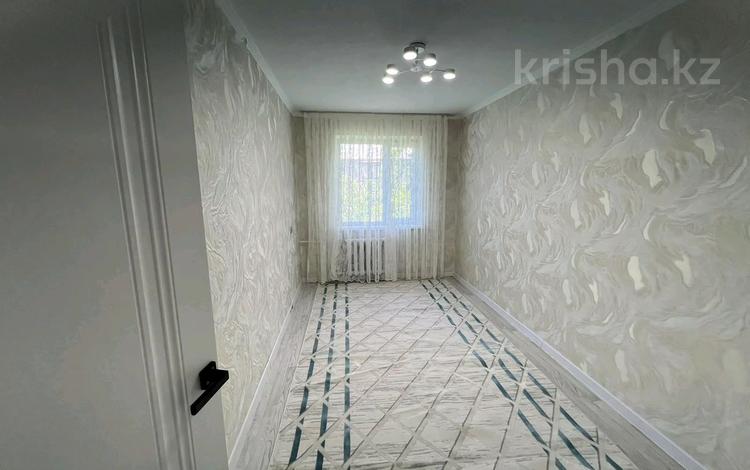 3-комнатная квартира · 60 м² · 4/5 этаж, 8 микрарайон за ~ 18.9 млн ₸ в Шымкенте, Аль-Фарабийский р-н — фото 2
