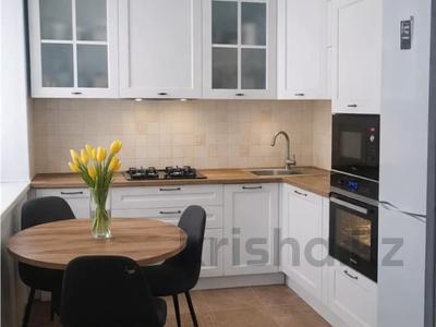 3-комнатная квартира · 54 м² · 1/3 этаж, мкр Новый Город, Воинов-Интернационалистов за 35 млн ₸ в Караганде, Казыбек би р-н