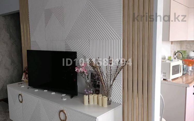3-бөлмелі пәтер · 58 м² · 4/4 қабат, мкр №10 23, бағасы: 34 млн ₸ в Алматы, Ауэзовский р-н — фото 2