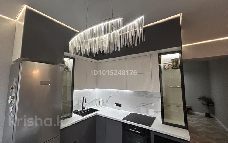 3-бөлмелі пәтер · 80 м² · 3/6 қабат, Бектурова 136 — Бектурова - Достоевского, бағасы: 52 млн ₸ в Павлодаре — фото 2