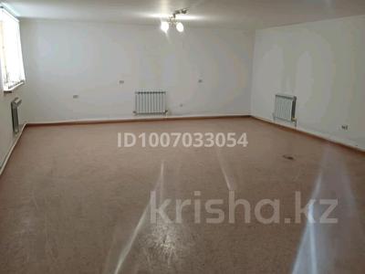 Офисы, склады · 210 м² за 504 000 〒 в Кокшетау