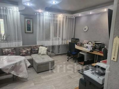 4-комнатная квартира · 75 м² · 1/5 этаж, Алишера Навои за 59.5 млн ₸ в Алматы, Бостандыкский р-н