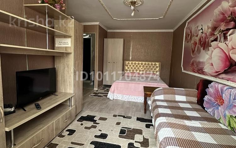 1-комнатная квартира · 35 м² · 3/5 этаж, ул. Сейфуллина 50 за 11 500 ₸ в Жезказгане — фото 2