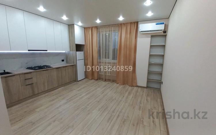 1-комнатная квартира · 40 м² · 1/5 этаж, мкр Нурсая 24 за 18 млн ₸ в Атырау — фото 2
