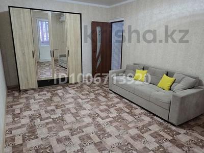 1-комнатная квартира · 38 м² · 3/5 этаж, Авиагородок 30 — Супермаркет Дина, клиника Пульс за 10.5 млн 〒 в Актобе, мкр Авиагородок