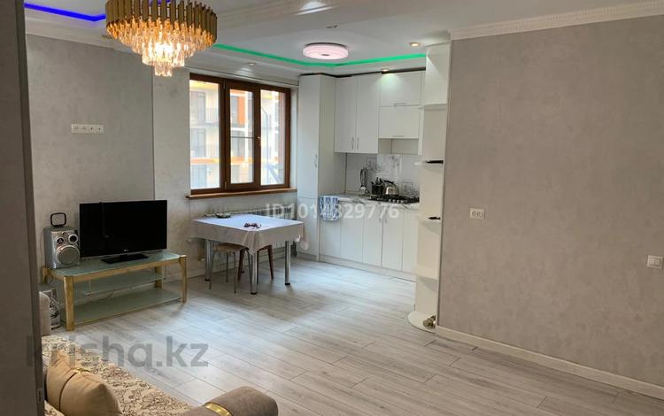 2-бөлмелі пәтер · 46 м² · 2/10 қабат, Шұғыла ш/а. 4, бағасы: 29 млн ₸ в Алматы, Наурызбайский р-н — фото 2