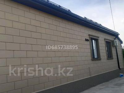 Продажа домов и дачи в Атырауской обл.: Отдельный дом · 4 комнаты · 132 м² · 10 сот., мкр Мунайшы, Мкр Мунайшы, с/о Строитель 17 за 30 млн 〒 Отдельный дом · 4 комнаты · 132 м² · 10 сот., мкр Мунайшы, Мкр Мунайшы, с/о Строитель 17 за 30 млн 〒 в Атырау
