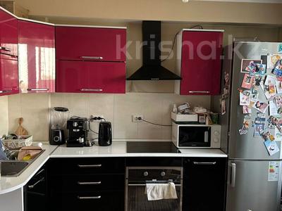 2-бөлмелі пәтер, 80 м², 4/25 қабат ай сайын, Абиша Кекилбайулы 38А, бағасы: 400 000 〒 в Алматы, Бостандыкский р-н