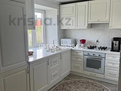 2-комнатная квартира · 48.8 м² · 5/5 этаж, мкр Новый Город, Бухар-жырау 61 за 250 000 〒 в Караганде, Казыбек би р-н