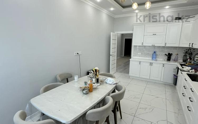 4-комнатная квартира · 153.5 м² · 21/26 этаж, Динмухаммед Кунаев 12 за 103 млн ₸ в Астане, Есильский р-н — фото 2