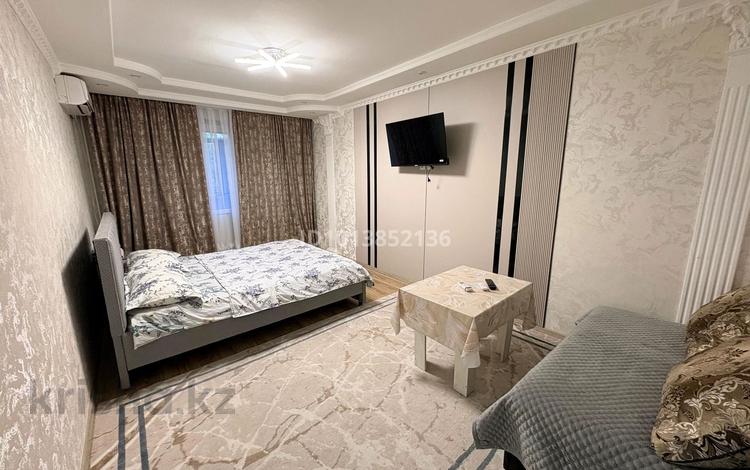 1-бөлмелі пәтер · 38 м² · 3/5 қабат, 8-шағынаудан 54, бағасы: 10 000 ₸ в Шымкенте, Туран р-н — фото 2