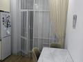 1-бөлмелі пәтер · 43 м² · 4/5 қабат, Кенжина 1/1 блок А, Б — Шашлык Хаус, бағасы: 23.5 млн ₸ в Караганде, Казыбек би р-н
