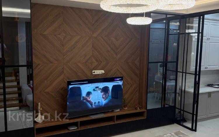 6-бөлмелі пәтер · 400 м² · 1/4 қабат, мкр Горный Гигант, улица 4-ая 2, бағасы: 430 млн ₸ в Алматы, Медеуский р-н — фото 2