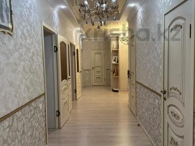5-комнатная квартира, 165 м², 5/6 этаж, Алтын орда за 56 млн 〒 в Актобе
