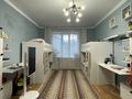 3-бөлмелі пәтер · 75 м² · 2/3 қабат, Желтоксан, бағасы: 81 млн ₸ в Алматы, Алмалинский р-н — фото 2