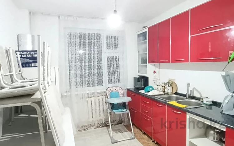 1-бөлмелі пәтер · 30 м² · 1/5 қабат, Самал ш/а., бағасы: 8.1 млн ₸ в Таразе, мкр Самал — фото 2
