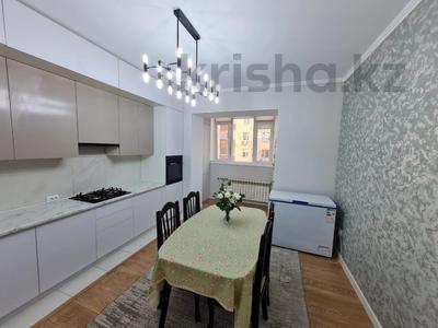 Продажа квартир в Актюбинской обл.: 3-комнатная квартира · 100.7 м² · 4/4 этаж, мкр 8 за 32 млн 〒 3-комнатная квартира · 100.7 м² · 4/4 этаж, мкр 8 за 32 млн 〒 в Актобе
