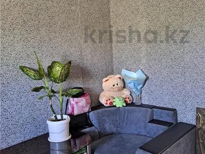 Жеке үй · 4 бөлме · 80 м² · 7 жүзд., Тулебаева 61, бағасы: 9 млн ₸ в Темиртау